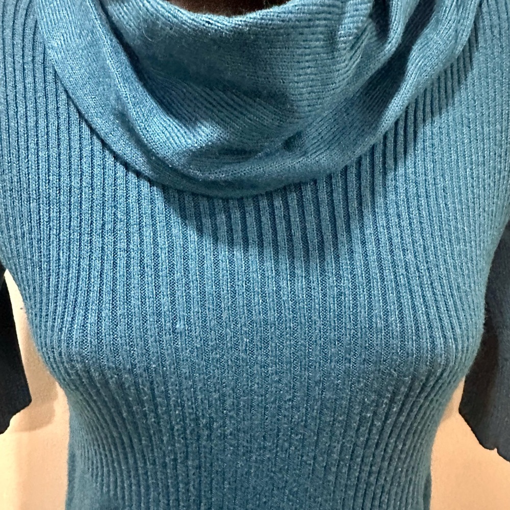 Takeout Teal Tunic Sweater Cowl Neck Medium - Picture 3 of 9